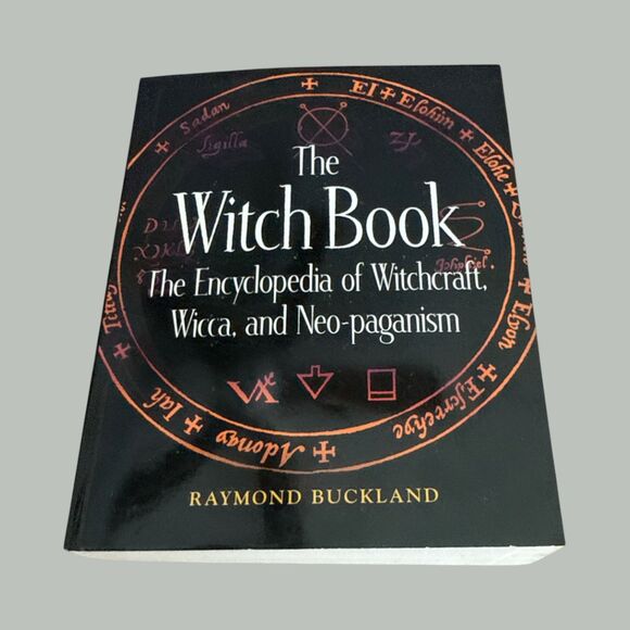 The Witch Book Encyclopedia Witchcraft Wicca Neo-Paganism Raymond Buckland - Picture 1 of 7